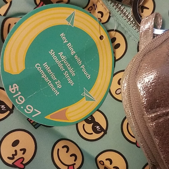 Back pack - Picture 2 of 7